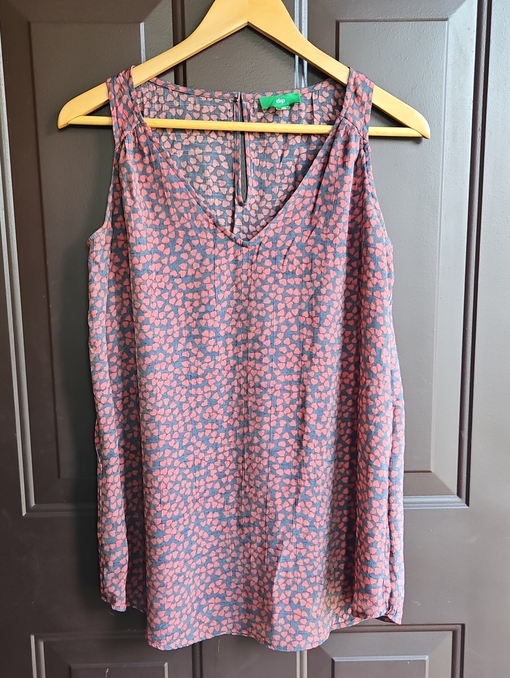 Dip V-Neck Tank Top